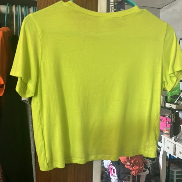 Abound 2XS shirt Shrek light green has a little scrunch on the bottom in the - Picture 3 of 4